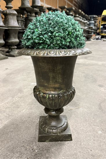 Cast iron Medici vase Bronze vert